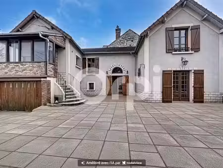 location maison 5 pièces 130.6 m² à montereau-fault-yonne (77130)  1 300 €