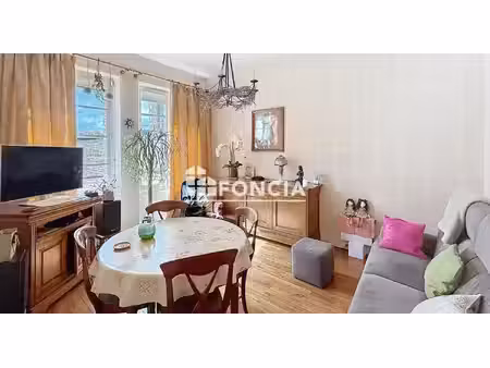 appartement t2 - 61m2 - locataire en place