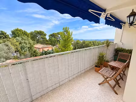 t4 77 m2  terrasse  garage  cave - bas faron ortolan