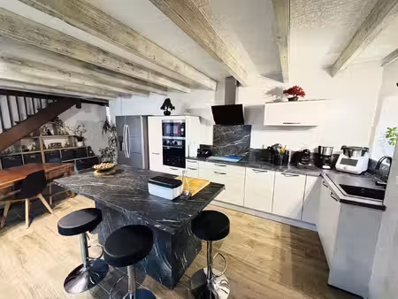 une maison familiale aux beaux volumes  entre convivialité 