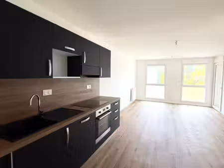 location appartement 3 pièces  63.97m²  le mans