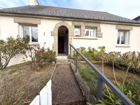 maison traditionnelle sur 452m² de terrain