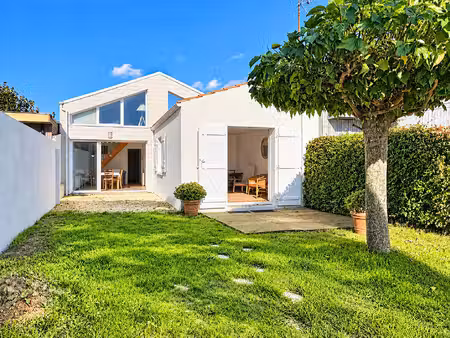 les sables d'olonne  la gare - maison 112m²  6 pièces  avec jardin et dépendance