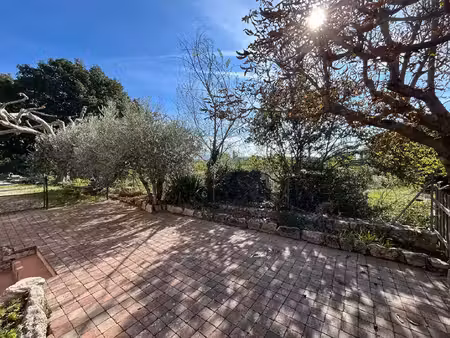 location puyricard en campagne lc gestion vous propose un appartement meublé de type studi