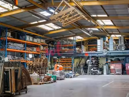 location local d’activités 950m² à 1475m²