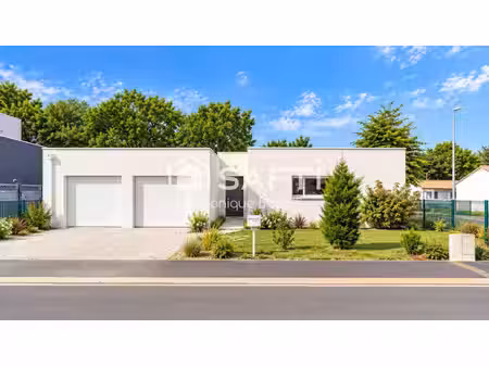 la roche-sur-yon – maison contemporaine de plain-pied – 105 m² – 3 chambres