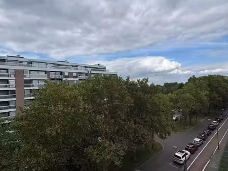 evere – superbe appartement meublé 2 chambres avec terrasse 