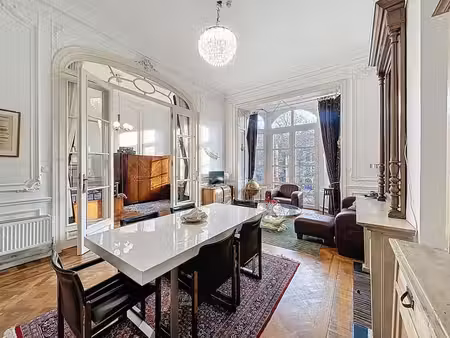 appartement meublé de 2 chambres avec terrasse – 105 m²