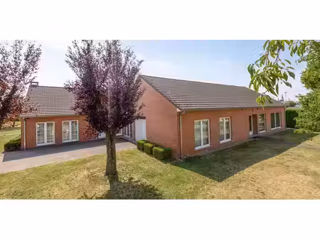 maison exceptionnelle à vendre à sint-truiden pour € 625.000 avec 4 chambres à coucher