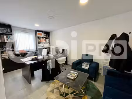 vente local d’activités brie comte robert 77170 128m²