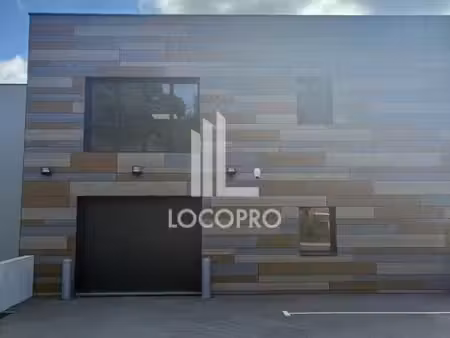 vente local d’activités frejus 83600 1225m²