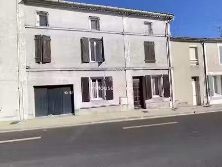 vente immeuble 210 m² à angouleme (16000)  464 625 €