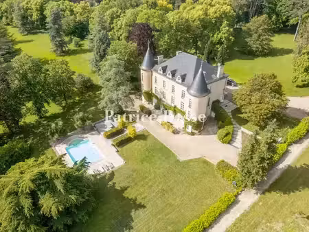 vente château 15 pièces 900 m² à bourges (18000)  1 500 000 €