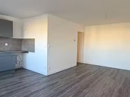 vente appartement 2 pièces à angers saint-jacques nazareth (49000) : à vendre 2 pièces / 5