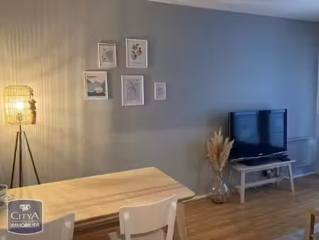 appartement à louer 2 pièces 45.29 m² - périgueux (24) - 565€