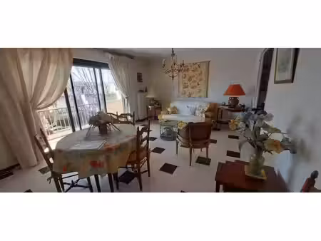 vente appartement 4 pièces 106.36 m² à nimes (30000)  145 000 €
