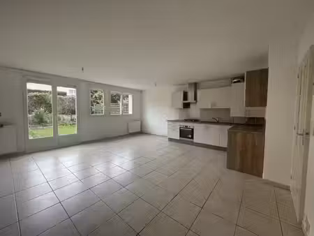 a louer le mans sud- maison 4 chambres avec jardin et garage