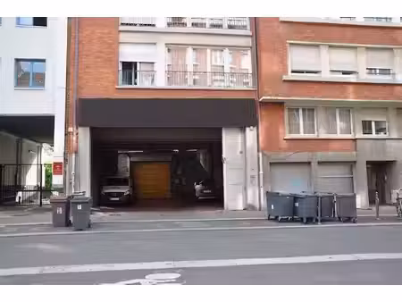 location entrepôt lille 59000 895m²