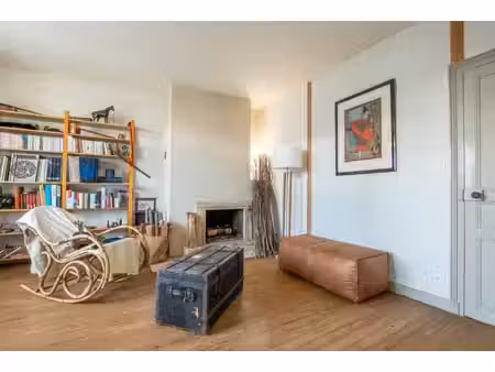 maison de ville avec 2 appartements locatifs à cholet - 154 m2 - 272000 €