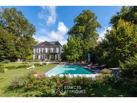 maison de maître et son parc à beaune - 220 m2 - 730000 €