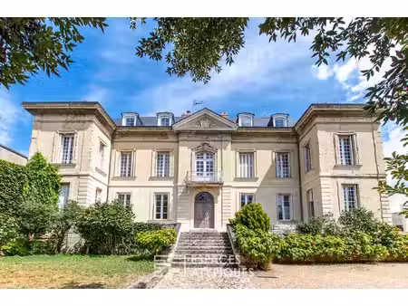 hôtel particulier du xviiie à la réinterprétation contemporaine. à saumur - 350 m2 - 10500
