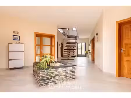maison d'architecte dans un secteur prisé de saumur à saumur - 325 m2 - 650000 €
