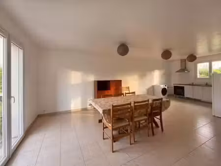 location meublée maison 4 pièces 79.47 m² à cissac-médoc (33250)  700 €
