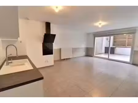 location maison 4 pièces 91.65 m² à les avenières (38630)  915 €