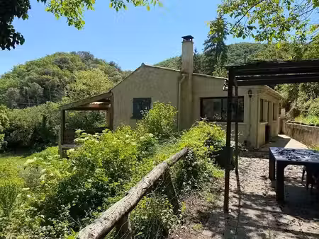 location maison 3 pièces 91.38 m² à brunet (04210)  850 €