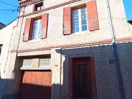maison de 4 pièces entièrement à rénover à arthes