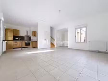 location maison à saint-malo (35400) : à louer / 87m² saint-malo