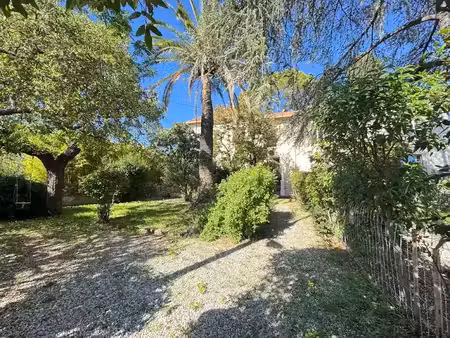 vente maison 6 pièces 202 m² à toulon (83000)  519 000 €