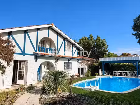 vente maison 8 pièces 188 m² à martignas-sur-jalle (33127)  598 000 €