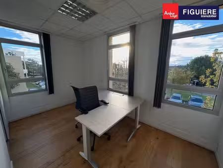 location bureaux 72m²