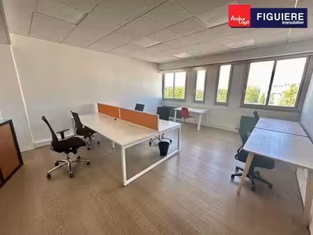 location bureaux 80m²