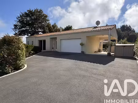 maison de village à saint-maurice-le-girard (85390)