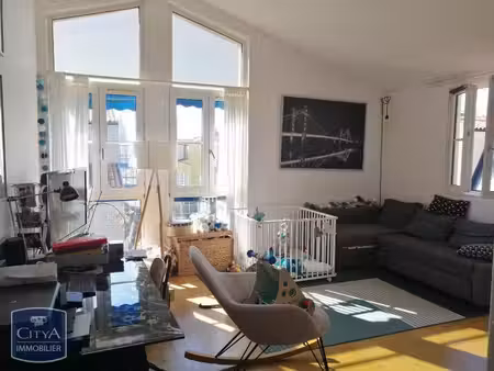 location appartement 2 pièces 60m² la rochelle 17000