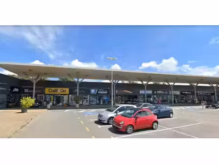 location commerce vannes 56000 88m²