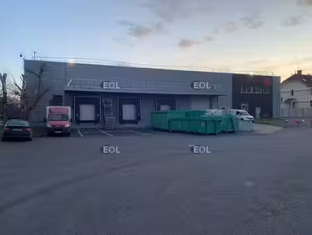 location entrepôt montreuil 93100 5448m²