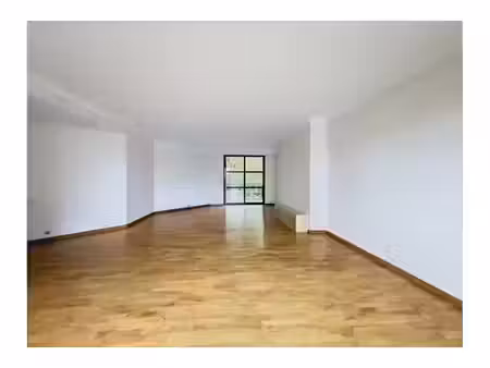 appartement à louer à avenue maxime van praag 4 uccle (vbe84240)