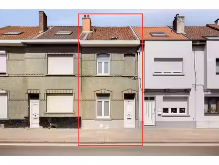 maison 2-façades à rénover avec garage à l’arrière