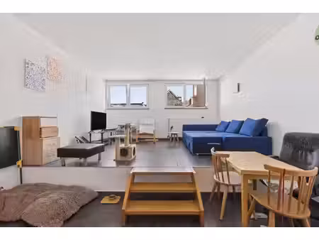 spacieux appartement 1 chambre + bureau de ± 92m²