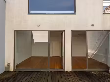 duplex de +/- 217m² - 4chambres - 4 terrasses - rénové