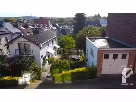 maison 4 façades dans le quartier des hougnes à verviers ave