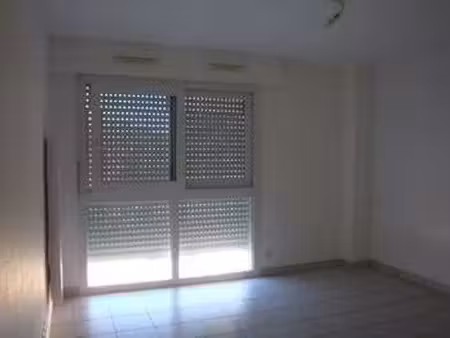 location appartement t1 à vannes centre ville (56000) : à louer t1 / 20m² vannes centre vi