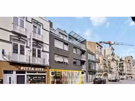 usage mixte à vendre à blankenberge pour € 340.000