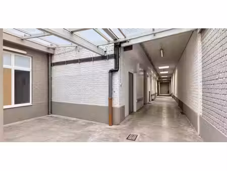 bâtiment d’entreprise à vendre à auderghem pour € 495.000
