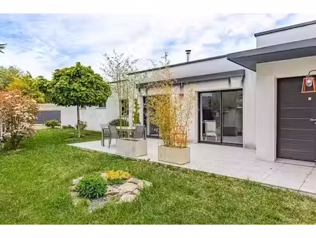 vente maison 5 pièces 110.72 m² à nantes (44000)  415 920 €