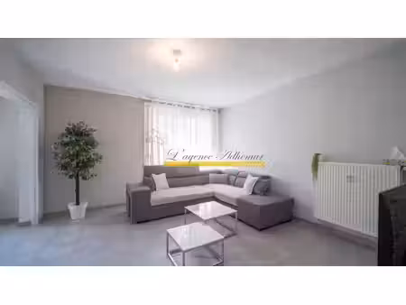 appartement t3 avec balcon et cave