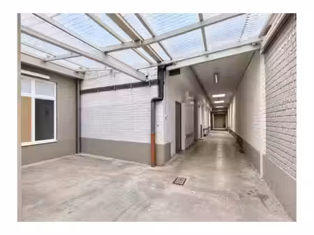 surface industrielle à vendre à rue valduc 227 229 auderghem (vbe84116)